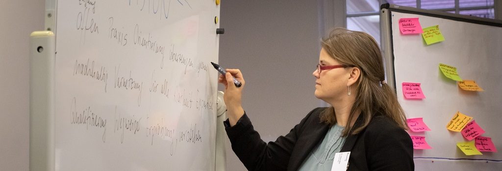 Wissenstransfer in EXPRESS: Dr. Juliane Welz während des Visions-Workshops zu Projektbeginn